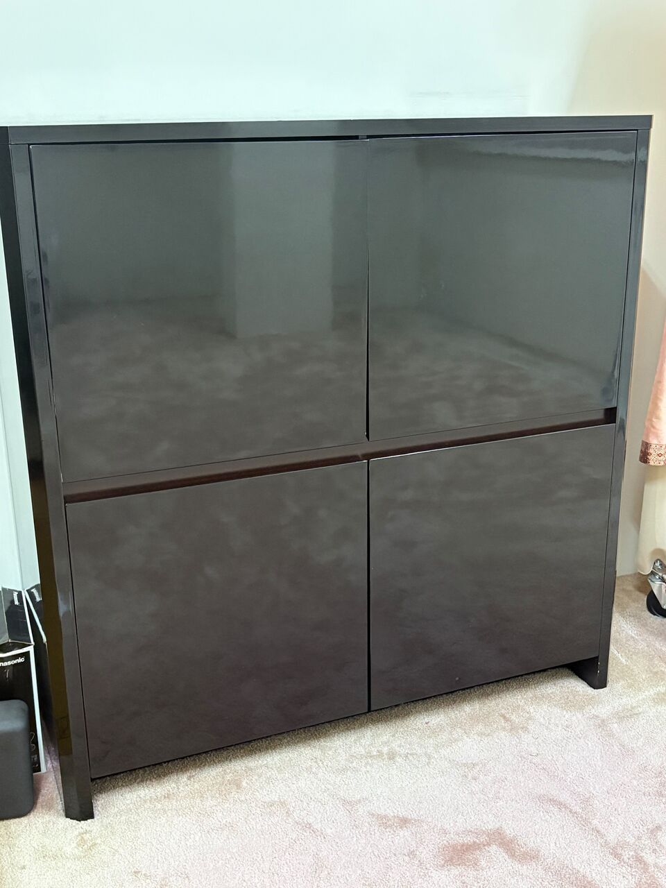 Dammam, Furniture, SAR 1500,  Gloss Black Coffee Table & Storage Cabinet Sold As Set! Final Exit. Serious Buyers Only!