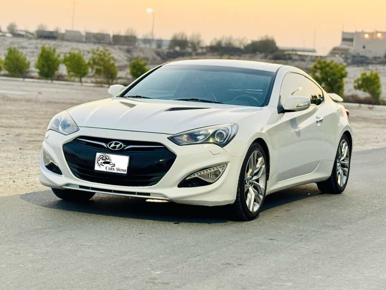 Manama, Vehicles, Cars & Trucks , BHD 3900,  Hyundai Genesis Coupe,  2014,  157000 KM,  Full Option - Coupe - SUnroof