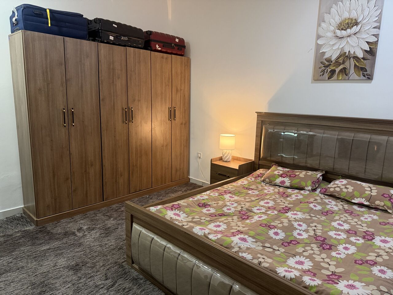 Doha, Furniture, QAR 1000,  Wardrobe 6 Door For Sale