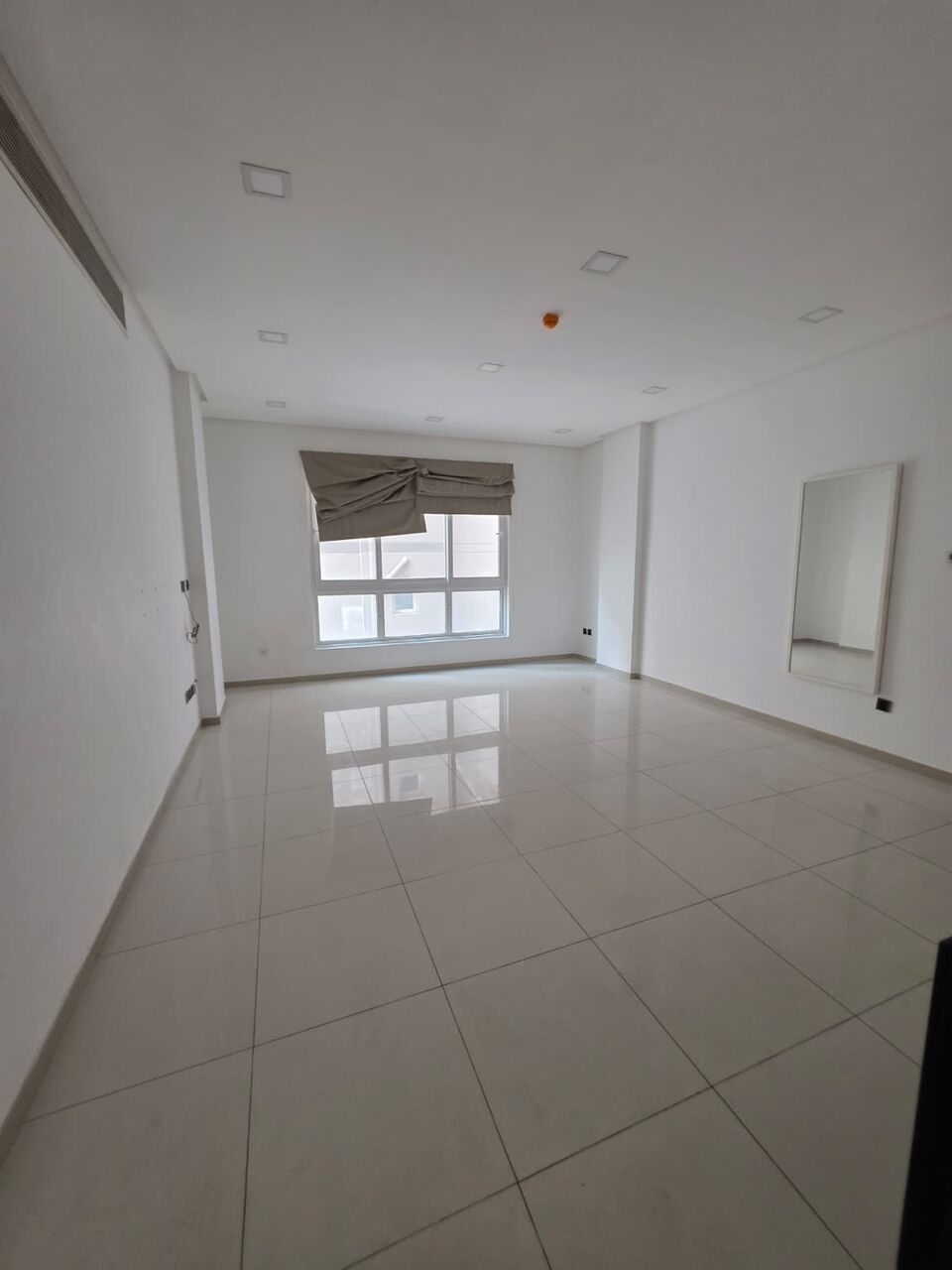 Hidd, Apartments, Flats, Houses & Villas, BHD 270,  3 BR,  Flat With AC For Rent In Hidd