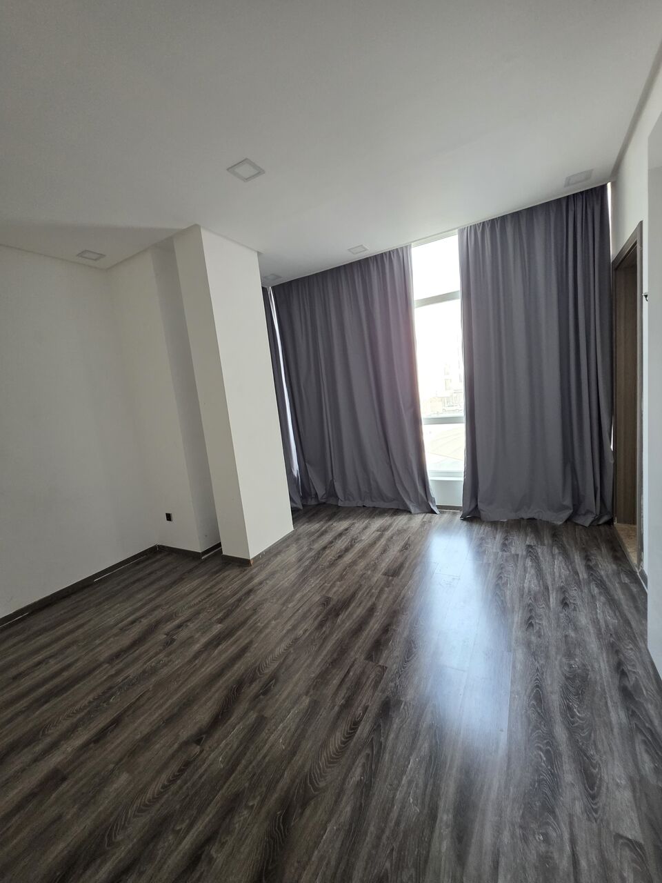 Hidd, Apartments, Flats, Houses & Villas, BHD 270,  3 BR,  Flat With AC For Rent In Hidd