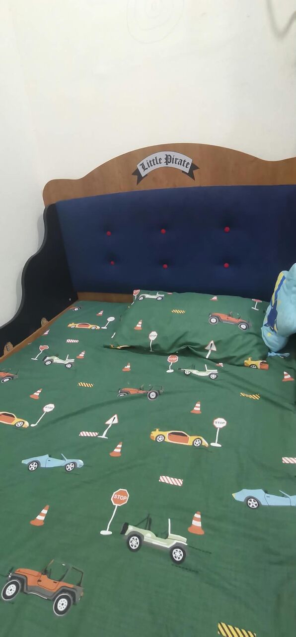 Hidd, Furniture, BHD 40,  Bed Set With Dresser And Book Shelf