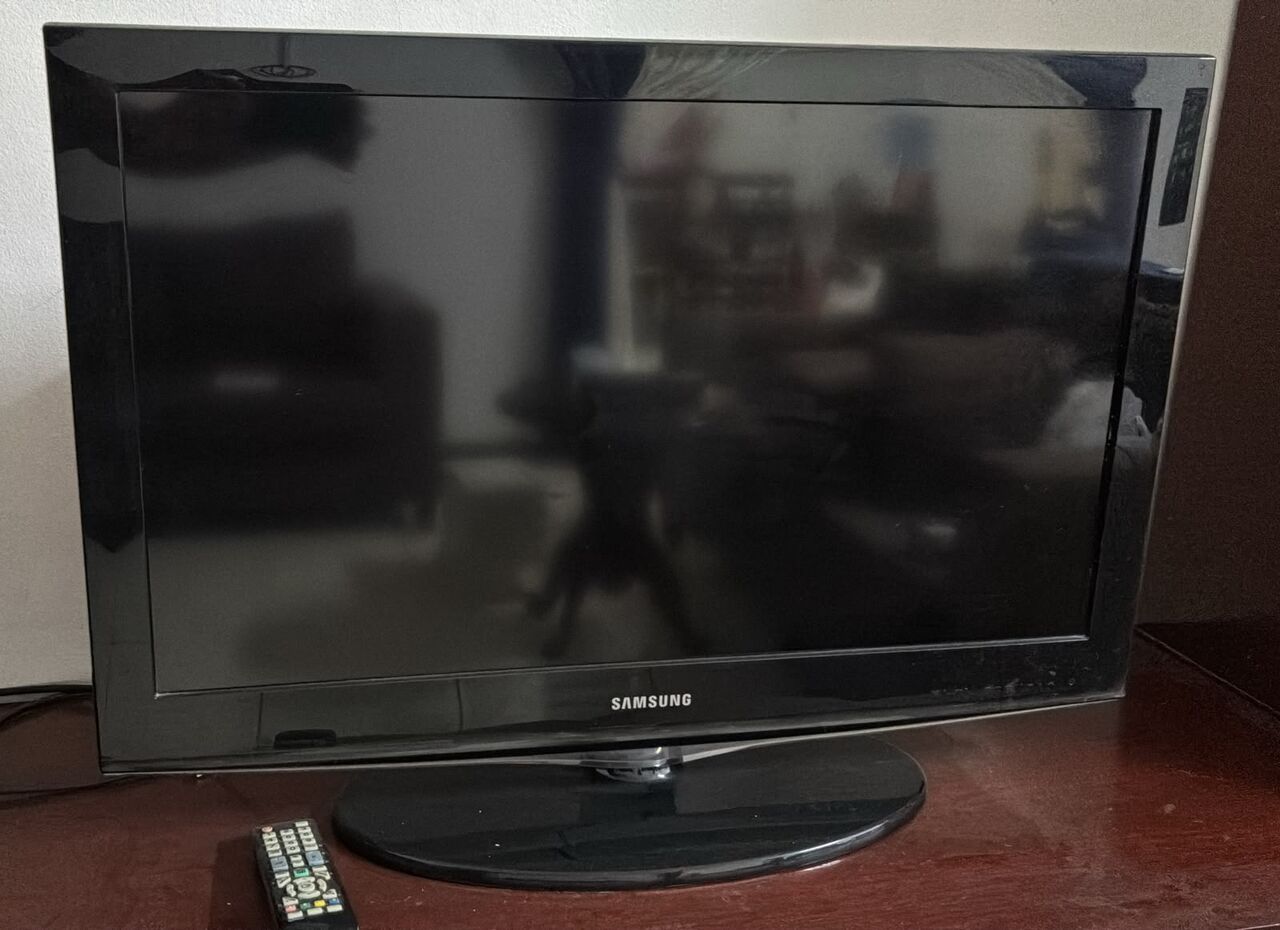 Jeddah, Appliances, SAR 50,  TV Samsung LCD 32"