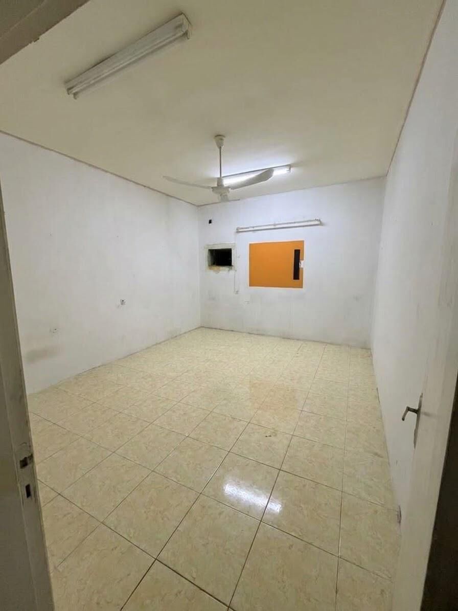 Riyadh, Rooms for Rent, SAR 900/month,  ONE ROOM AND SEPERATE TOILET WITH SHARED KITCHEN