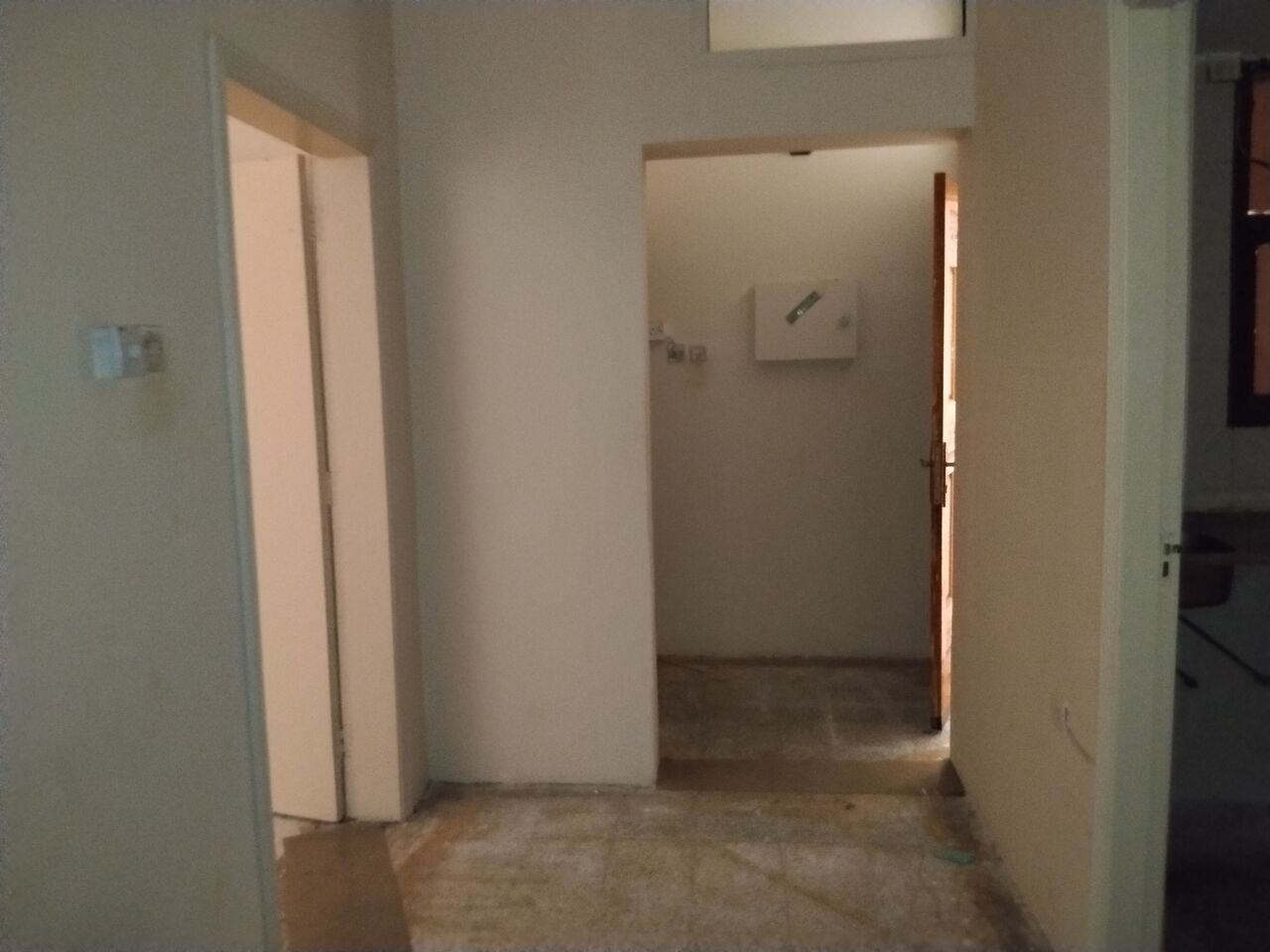 Manama, Apartments, Flats, Houses & Villas, BHD 100130/month,  1 BR,  50 Sq. Meter,  Budget 1BR Ground Floor Apartment For Rent In Manama (Block 305) - Ideal For Low Salaries