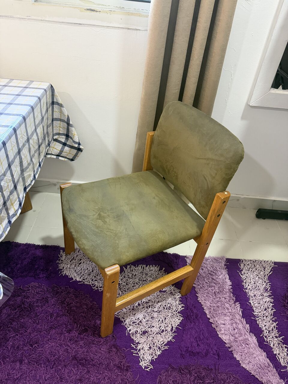 Doha, Furniture, QAR 550,  Dining Table American Wood 6 Chairs Full Size For Immediate Sale