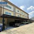 THB 20000000,  6 BR,  99 Sq. Feet,  LM24-0121 ขายอาคารพาณิชย์ 3 ชั้น 5 คูหา วัดพร