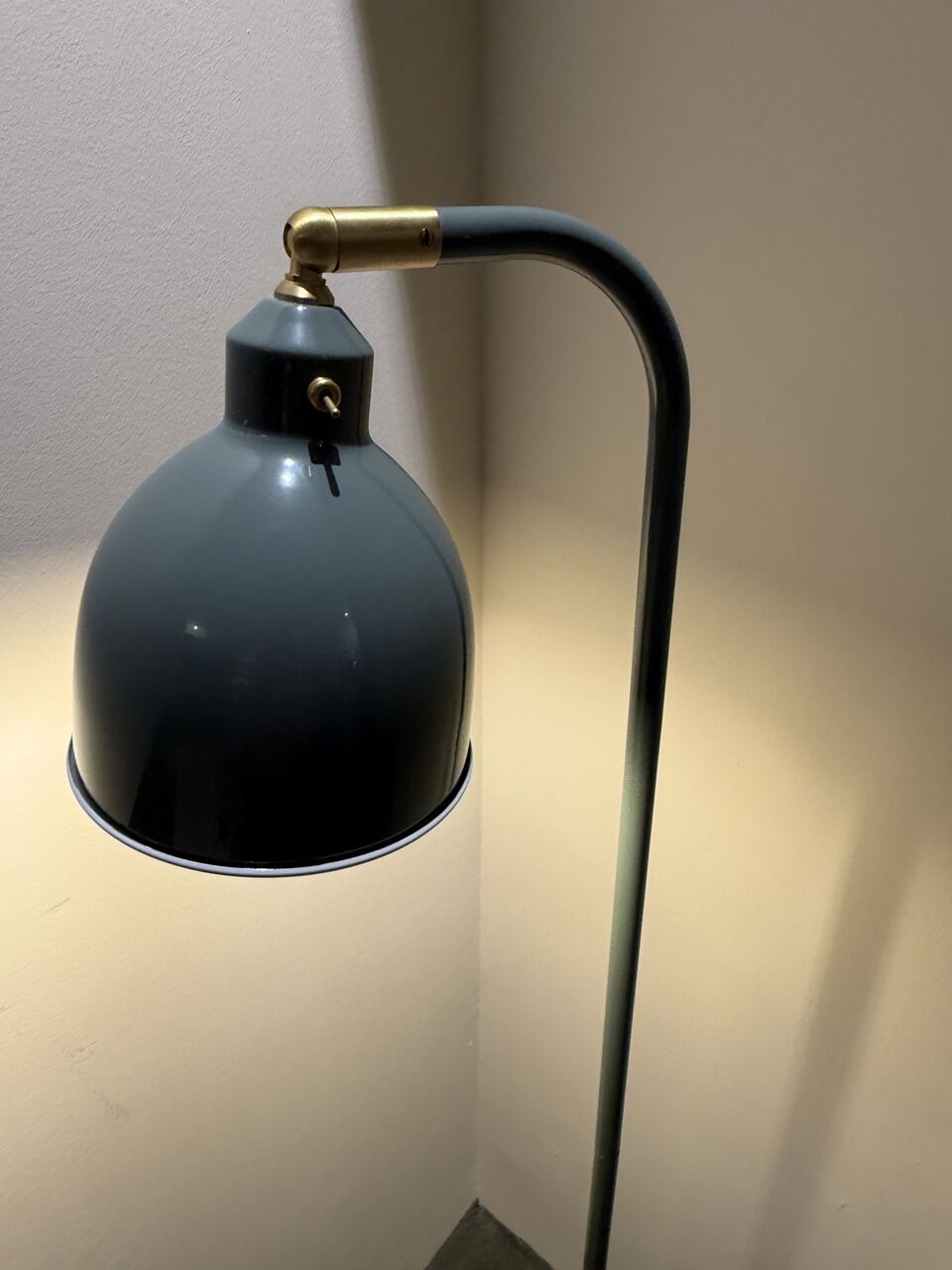 Al Wizarat, Household Items, SAR 89,  IKEA Corner Lamp