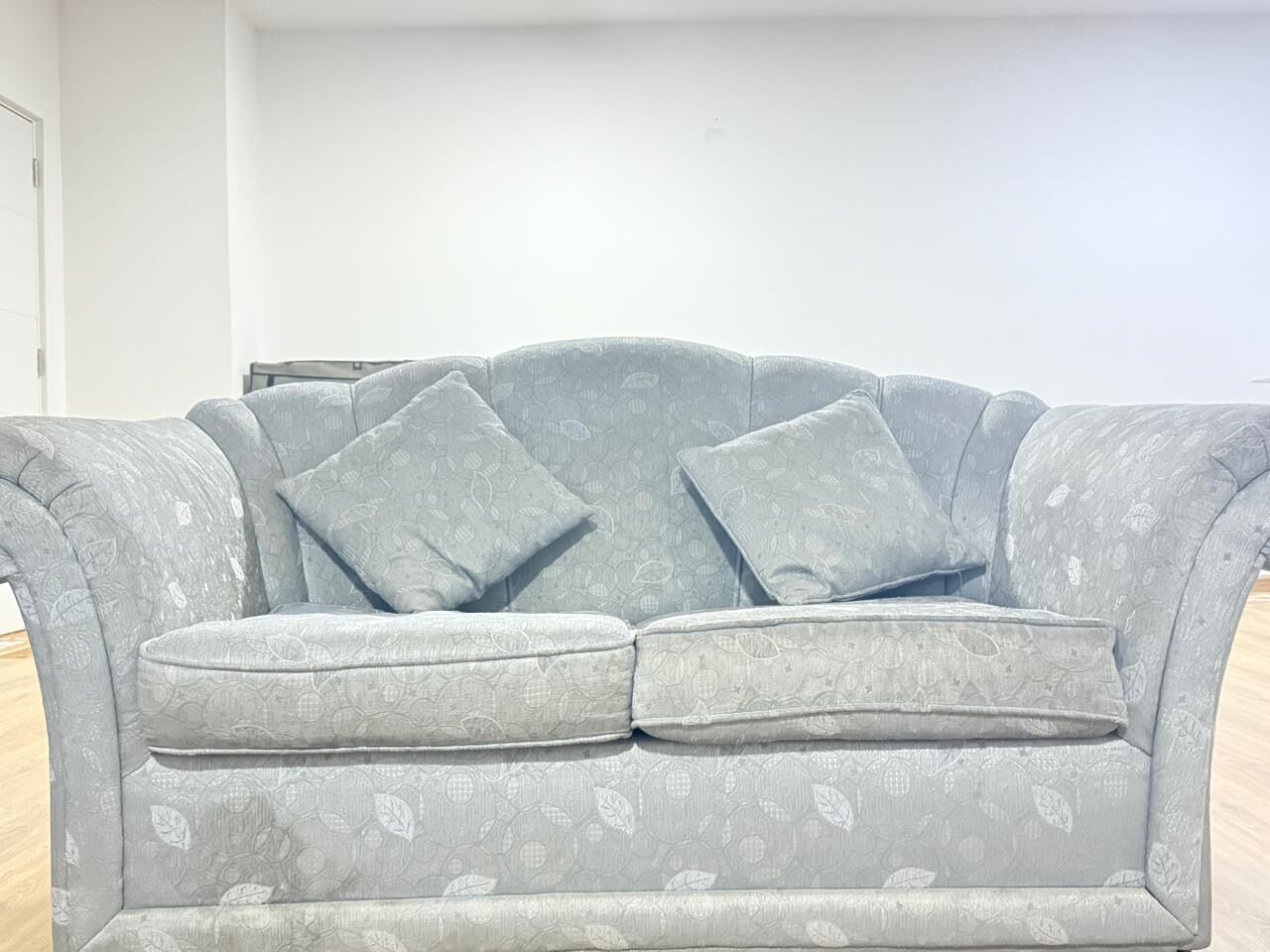 Riyadh, Furniture, SAR 800,  Sofa For Sale