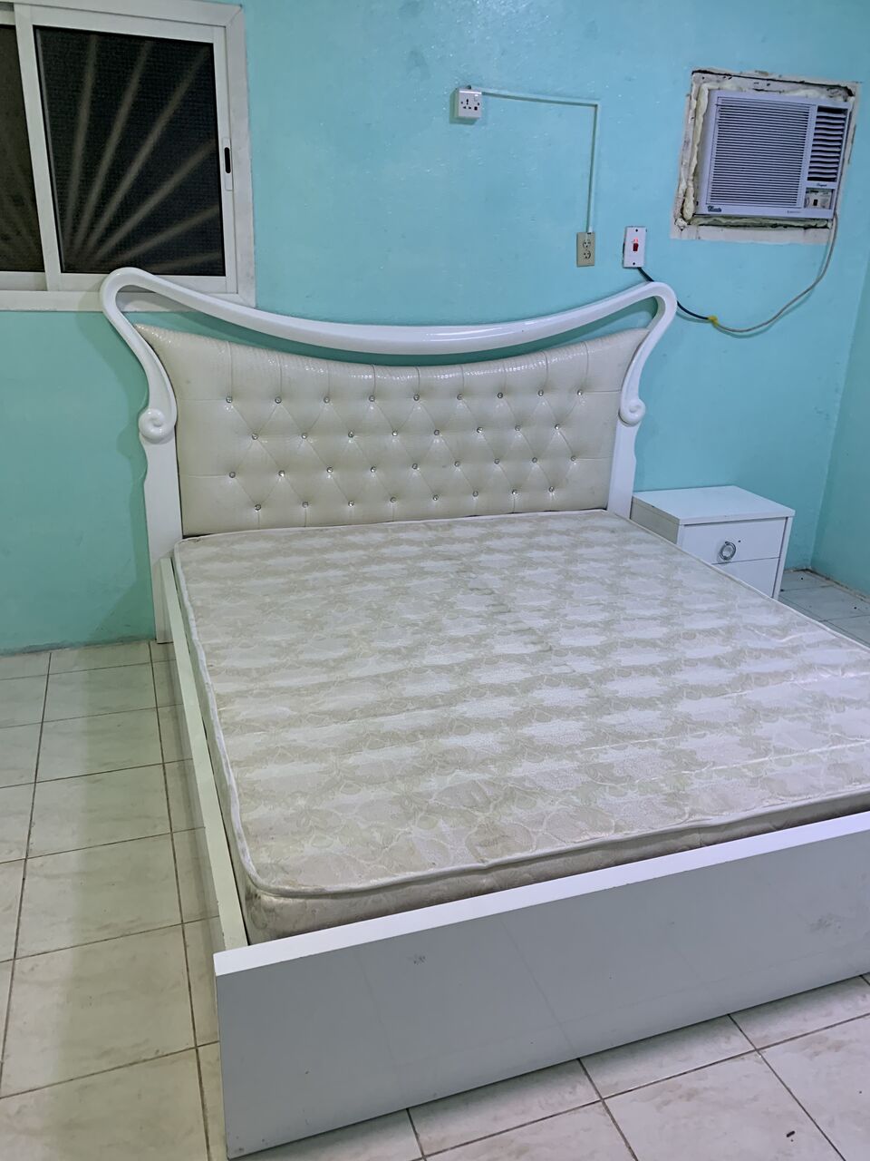 Jubail, Furniture, SAR 1000,  King Size Complete Bed Set & Sofa Set For Sale