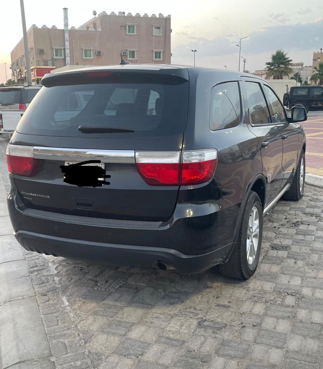 Dammam, Vehicles, Cars & Trucks , SAR 32800,  Dodge Durango,  2013,  Automatic,  140000 KM,    | 3.6L V6 | Black | Family Used