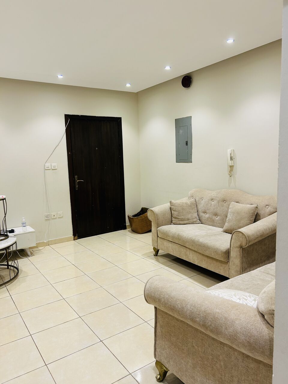 Khobar, Apartments, Flats, Houses & Villas, SAR 2500/month,  2 BR,  Family Room For Rent
