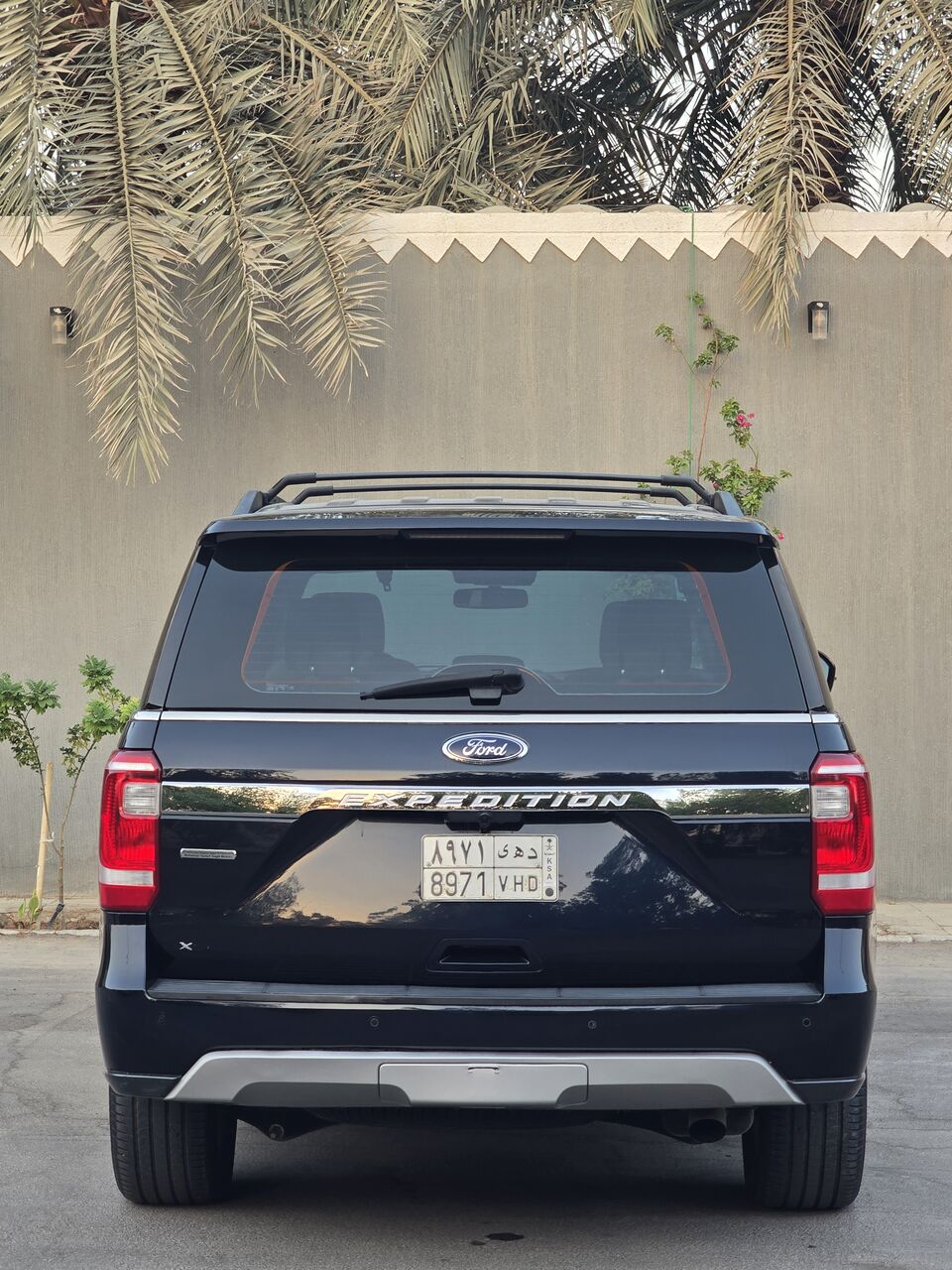 Riyadh, Vehicles, Cars & Trucks , SAR 129000,  FORD EXPEDITION XLT2 4x4,  2021,  Automatic,  99000 KM,  FULL OPTION