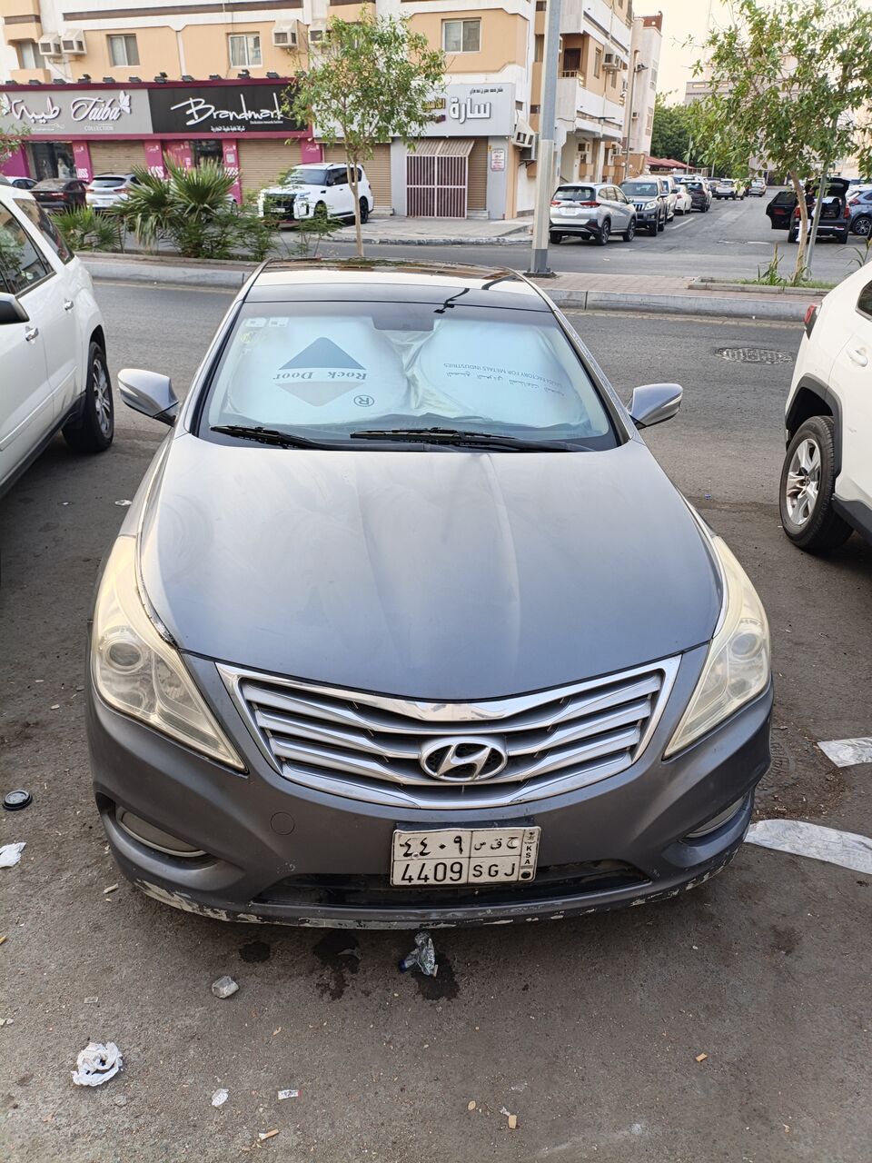 Al Aziziyah, Vehicles, Cars & Trucks , SAR 32000,  Hyundai Azera,  2013,  Automatic,  191000 KM,  Azera  Full Options Available Going Final Exit