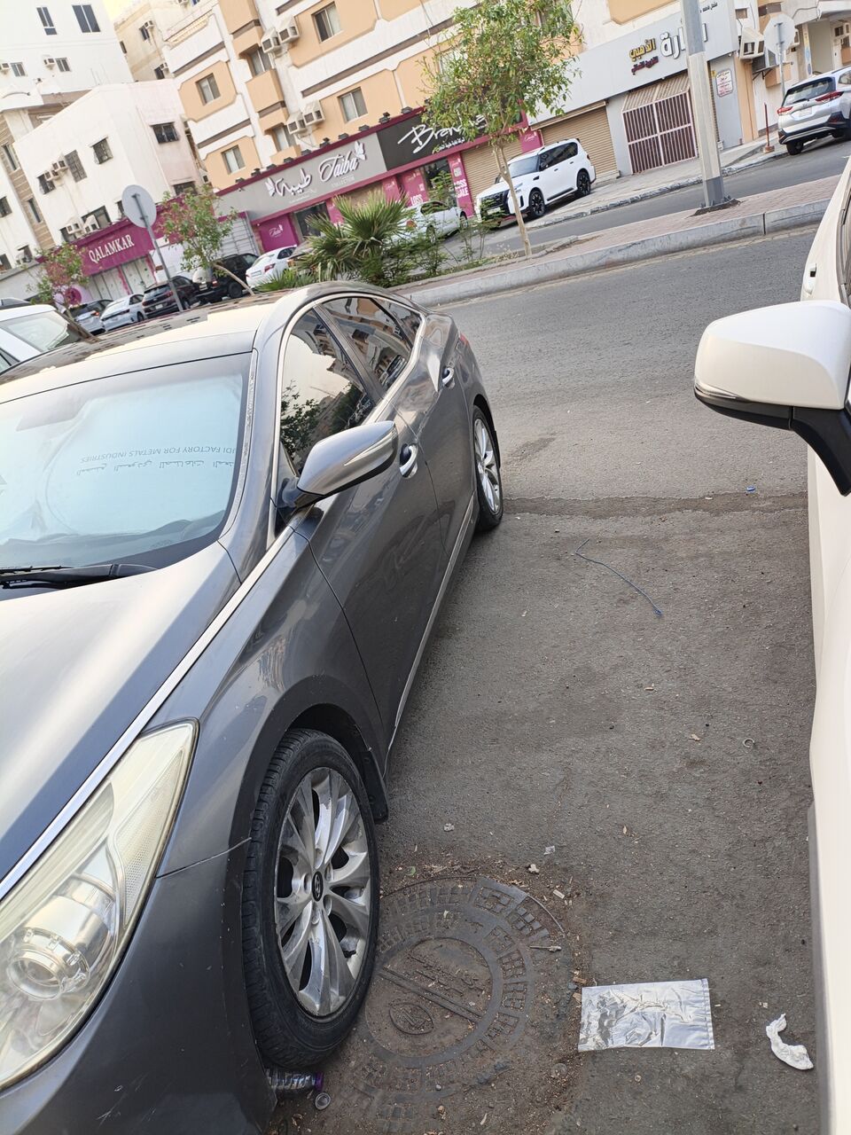 Al Aziziyah, Vehicles, Cars & Trucks , SAR 32000,  Hyundai Azera,  2013,  Automatic,  191000 KM,  Azera  Full Options Available Going Final Exit
