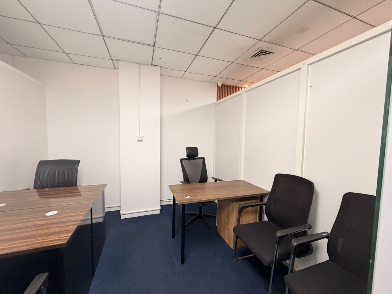 Deira, Offices, AED 18000,  200 Sq. Feet,  🏢 OFFICE FOR RENT IN DEIRA – DUBAI