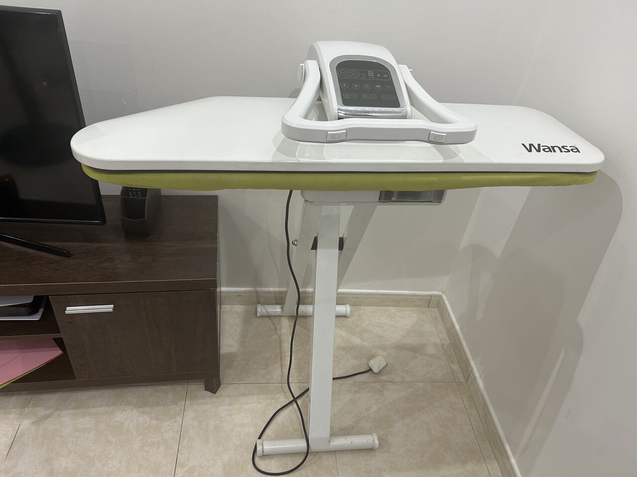 Al Nakheel, Appliances, SAR 500,  Wanda Iron