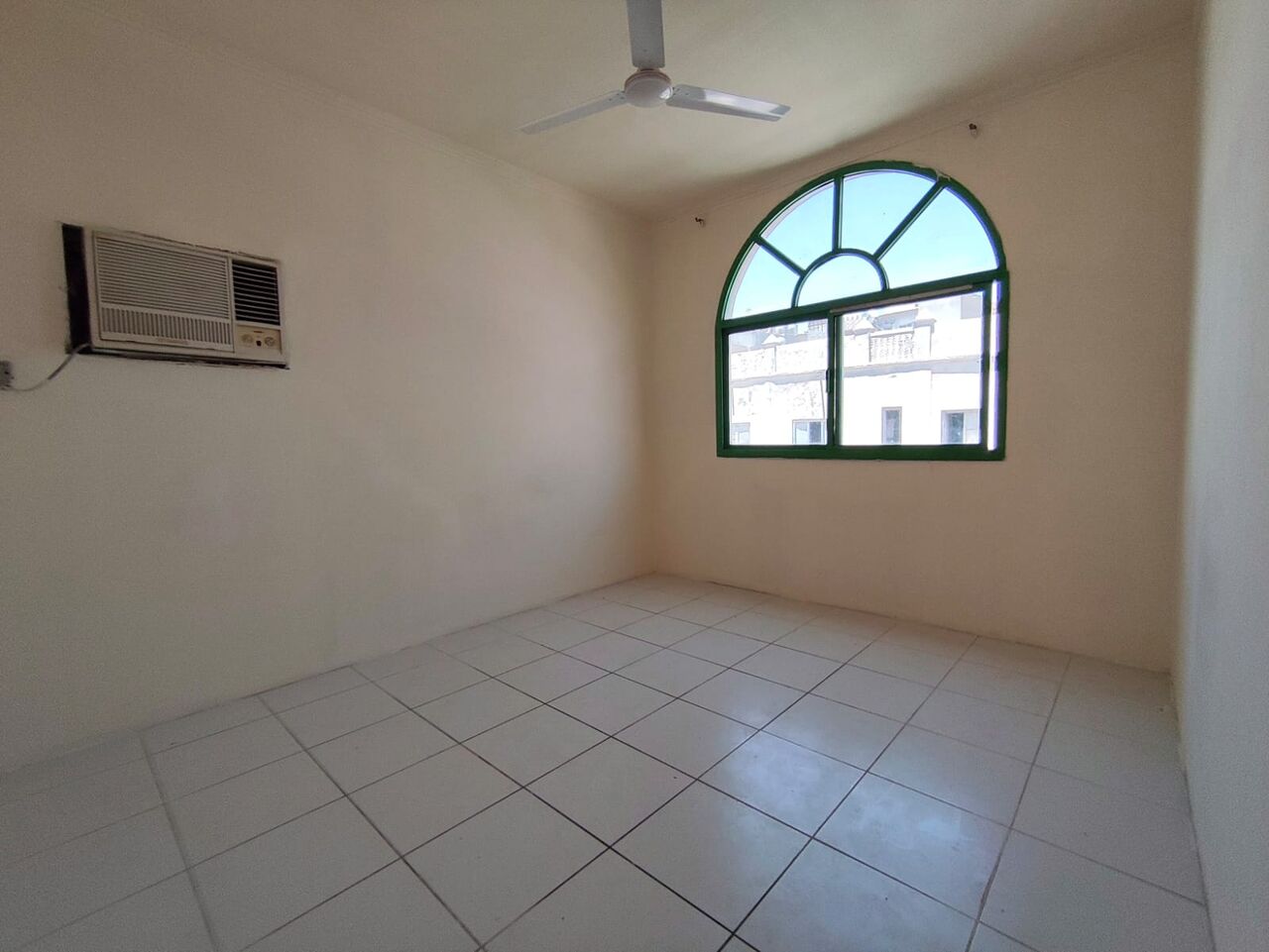 Hoora, Apartments, Flats, Houses & Villas, BHD 160/year,  1 BR,  Hoora:- 1Bhk Flat On Rent With Ewa & Acs..