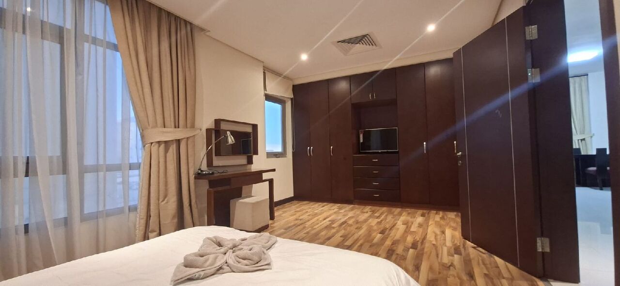 Busaiteen, Apartments, Flats, Houses & Villas, BHD 500/year,  2 BR,  Fully Furnished 2 Bedroom 2 Bathroom With Ewa Flat For Rent In : Busaiteen