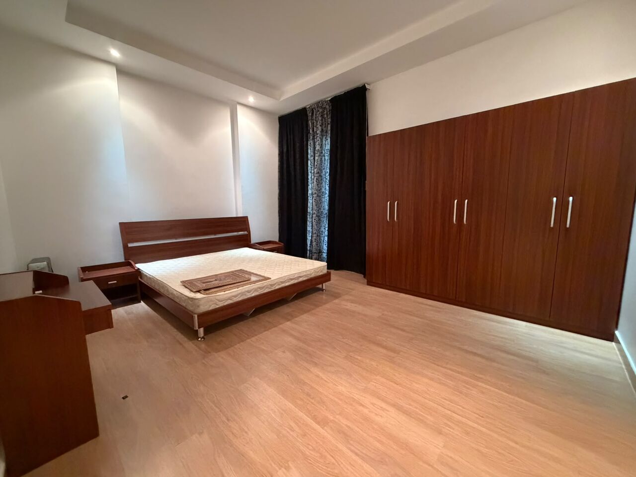 Juffair, Apartments, Flats, Houses & Villas, BHD 550/month,  Furnished,  3 BR,  Apartment For Rent In Juffair | Spacious Layout | Pool And Gym