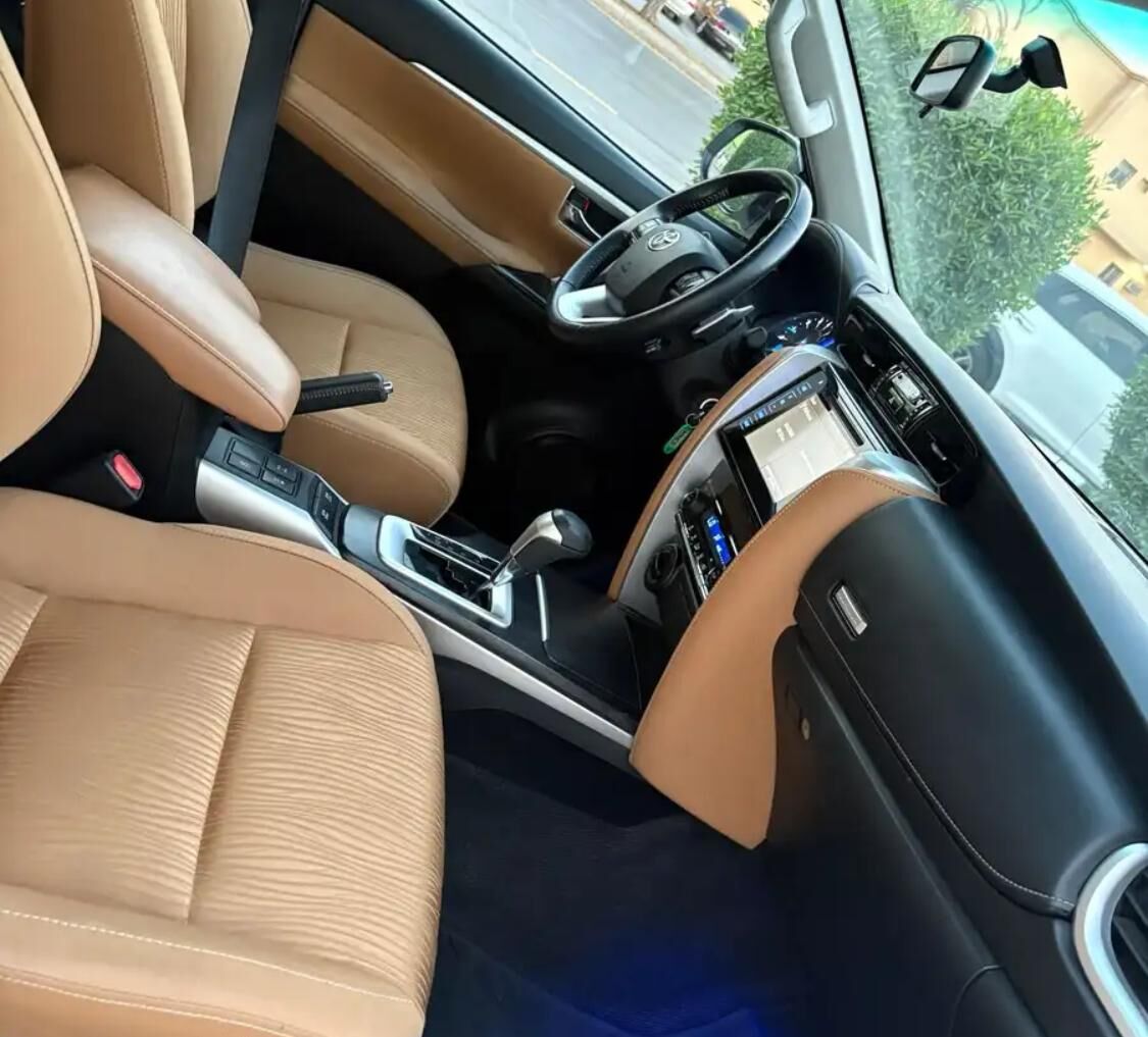 Riyadh, Vehicles, Cars & Trucks , SAR 95000,  TOYOTA FOTUNER,  2020,  Automatic,  60000 KM,  FULL OPTION V6 / 4 X 4 DRIVE A