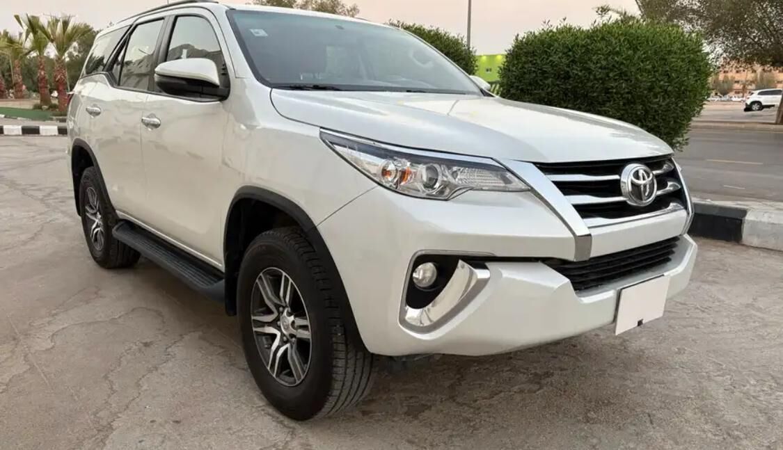 Riyadh, Vehicles, Cars & Trucks , SAR 95000,  TOYOTA FOTUNER,  2020,  Automatic,  60000 KM,  FULL OPTION V6 / 4 X 4 DRIVE C
