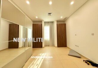 Mishref, Villas, KWD 1300,  4-Bedroom Floor With Balcony For Rent In Mishref