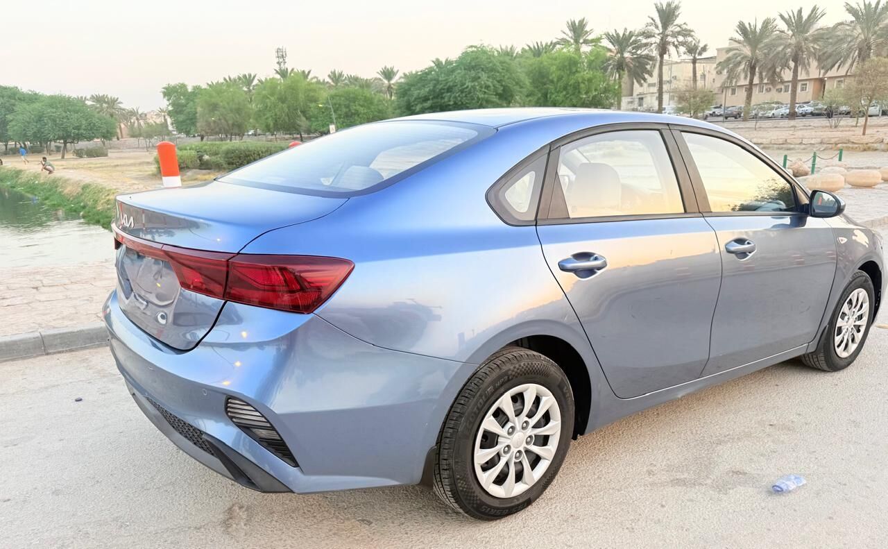 Riyadh, Vehicles, Cars & Trucks , SAR 38000,  Kia Cerato,  2022,  Automatic,  98000 KM,   Want Sell