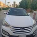 SAR 35000,  Hyundai Santa Fe,  2015,  Automatic,  196000 KM,   -4WD White