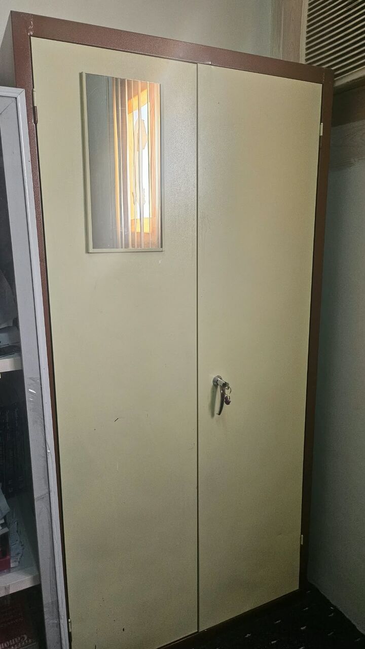 Riyadh, Furniture, SAR 300,  🤎✨Two-Door Steel Almirah / Wardrobe With Mirror & Lock Keys✨🤎 🏡📦