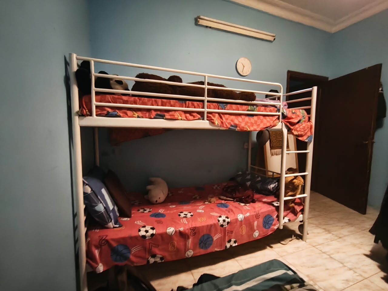Riyadh, Furniture, SAR 520,  Bunk Bed And Dining Table With 6 Chairs