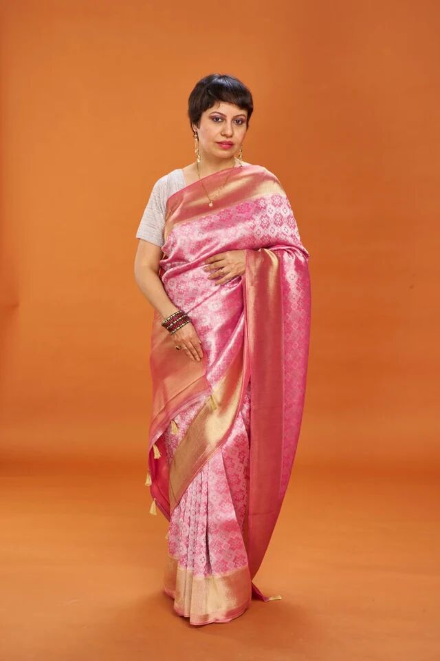 Mumbai, Clothing & Accessories, INR 6990,  Discover Beautiful Sarees Online For Every Occasion