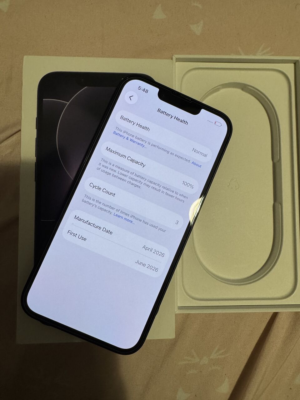 Riyadh, Mobile Phones, SAR 1600,  IPhone 17e 256gb Sim Lock From USA Not Open Line Works Fully On WiFi