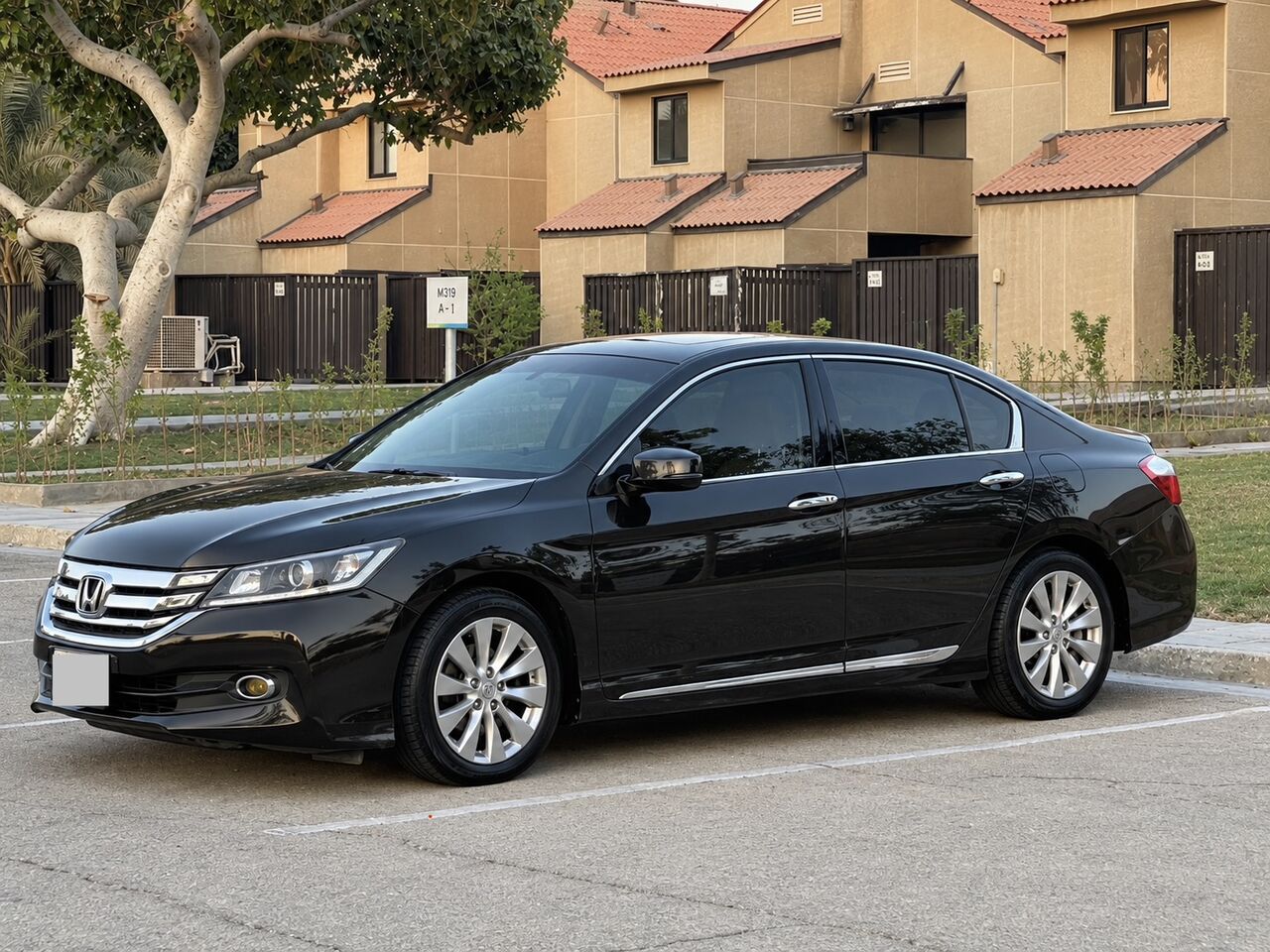Dammam, Vehicles, Cars & Trucks , SAR 58000,  Honda Accord,  2015,  Automatic,  216000 KM,    Full Option In Excellent Condition | Price Is Negotiable