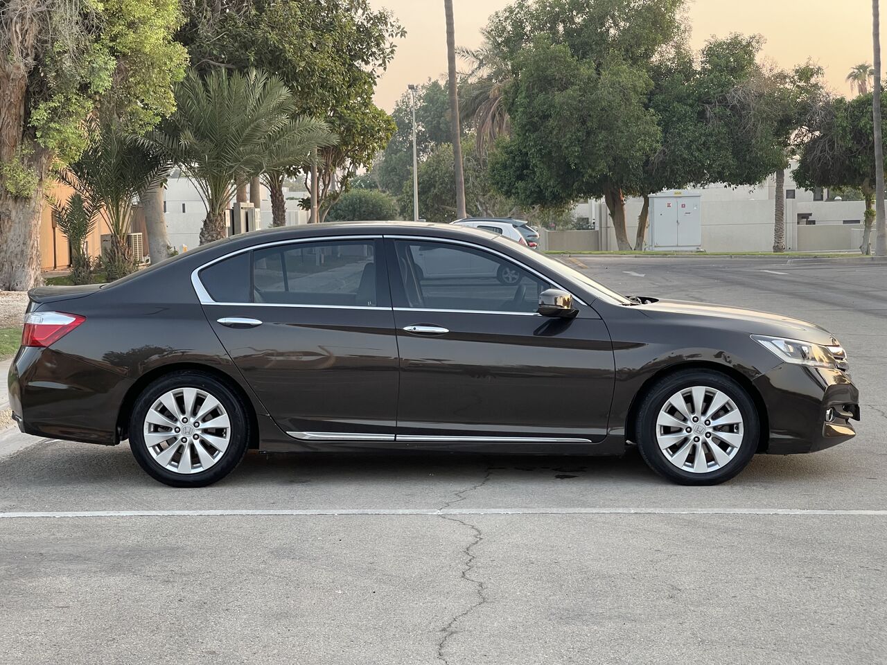Dammam, Vehicles, Cars & Trucks , SAR 58000,  Honda Accord,  2015,  Automatic,  216000 KM,    Full Option In Excellent Condition | Price Is Negotiable