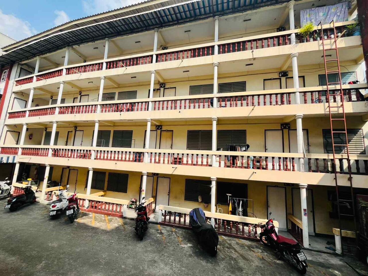 Bangkok, Real Estate For Sale, THB 159000000,  6 BR,  200 Sq. Feet,  ขายตึกแถว 3 ชั้น 8 คูหา พร้อมหอพัก 26 ห้