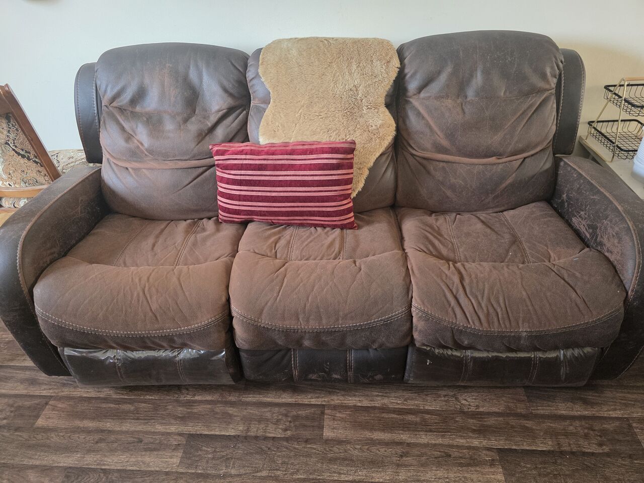 Khobar, Furniture, SAR 300,  3 Set Recliner