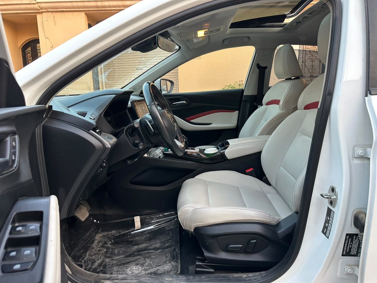 Riyadh, Vehicles, Cars & Trucks , SAR 43000,  MG GT,  2023,  Automatic,  89000 KM,    Fully Loaded With Sunroof For Sales 1st Owner Reasonable Price