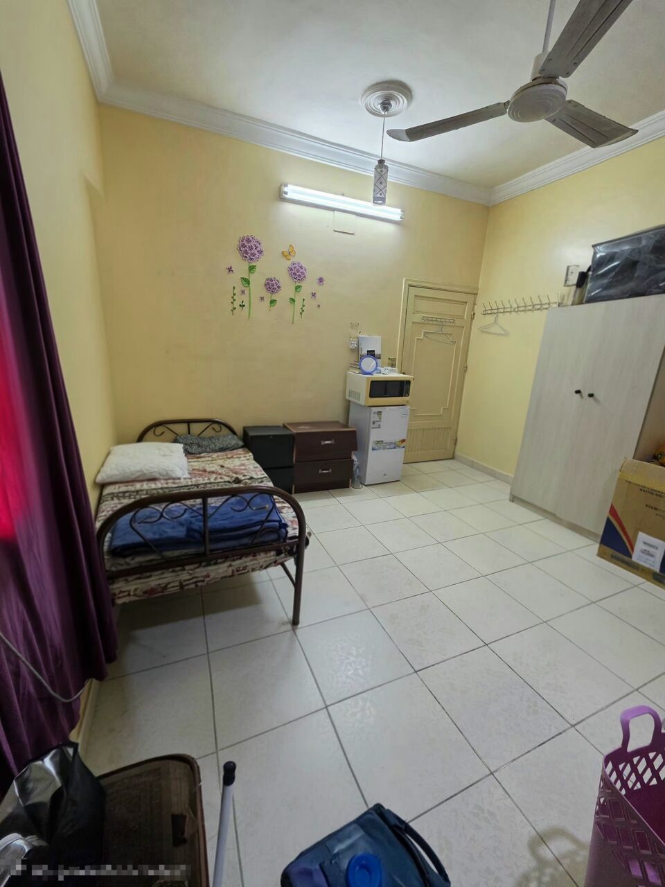 Jeddah, Rooms for Rent, SAR 750/month,  Temporary Room For 2 Months Stay Only