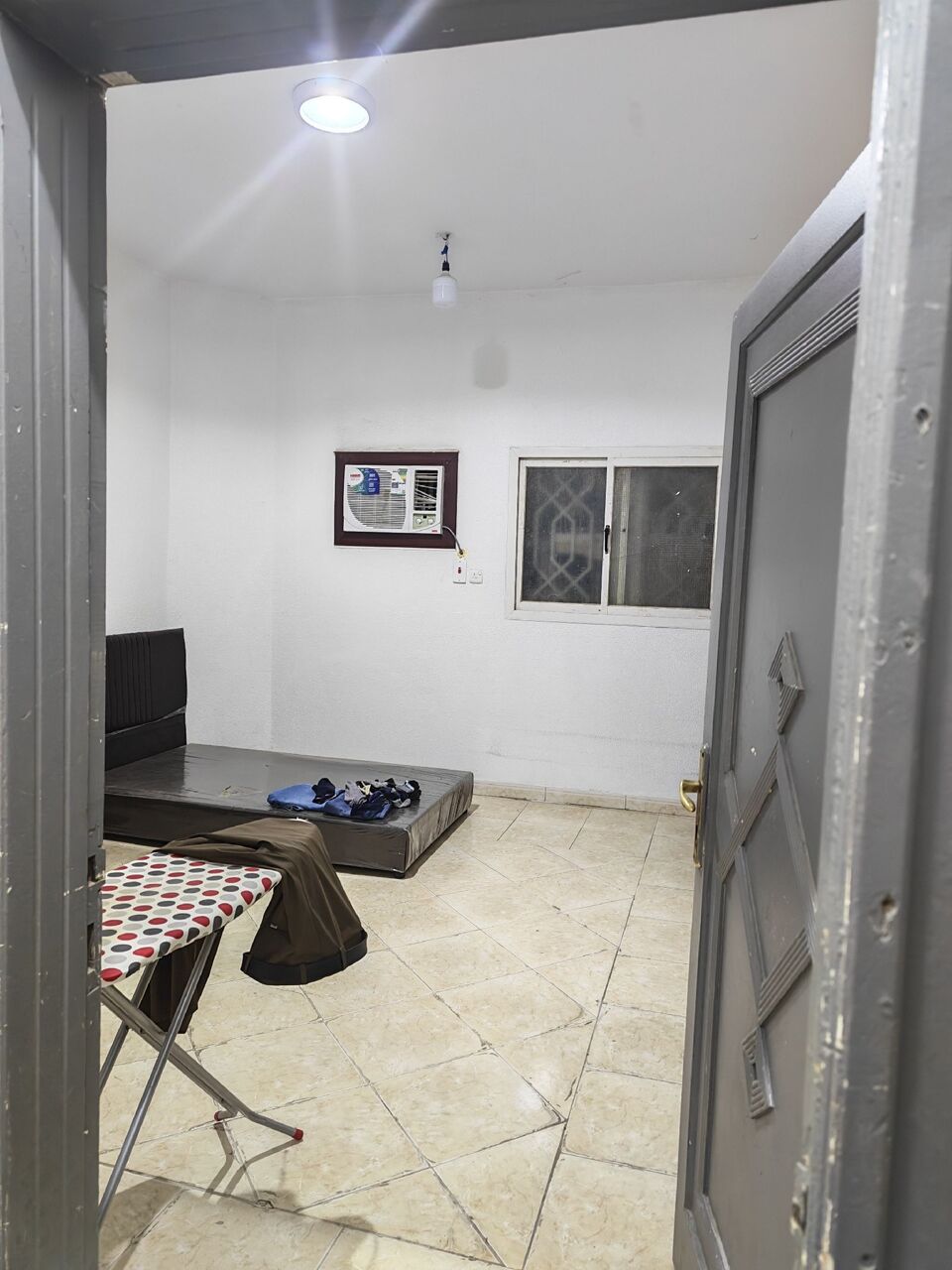 Riyadh, Rooms for Rent, SAR 1200/month,  2 Bed Room For Executives Bachelor For Rent.