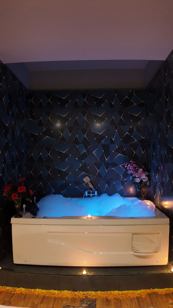 Mumbai, Health & Beauty Items, INR 1999,  Oceanic Spa - Spa In Bandra, Mumbai