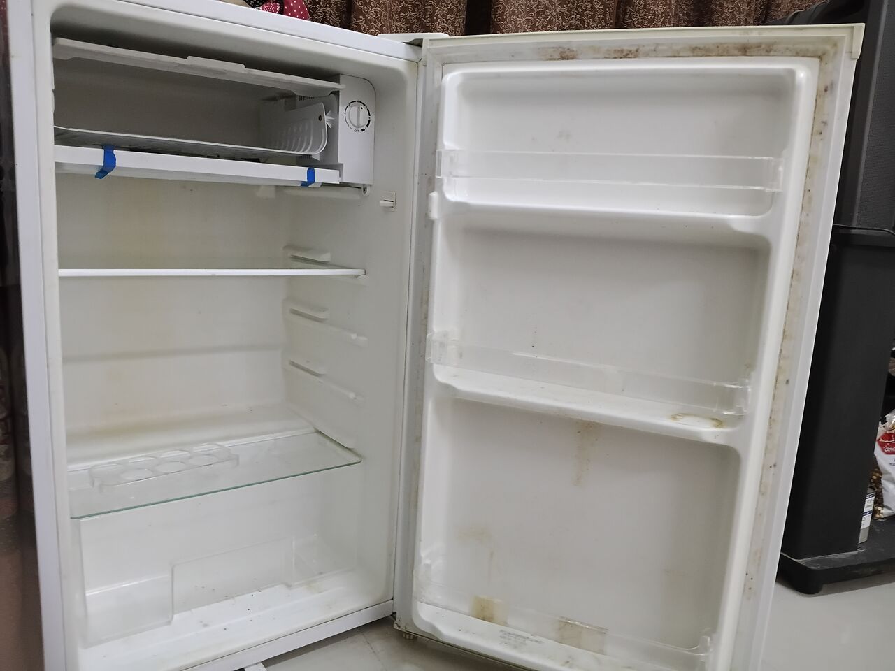Jubail, Household Items, SAR 200,  Good Working Refrigerator For Sale