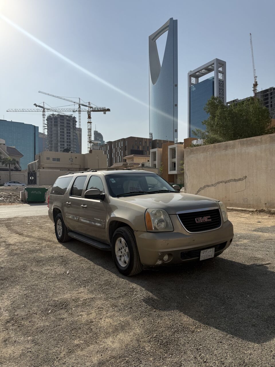Riyadh, Vehicles, Cars & Trucks , SAR 24000,  Gmc Yukon XL,  2007,  Automatic,  233000 KM,