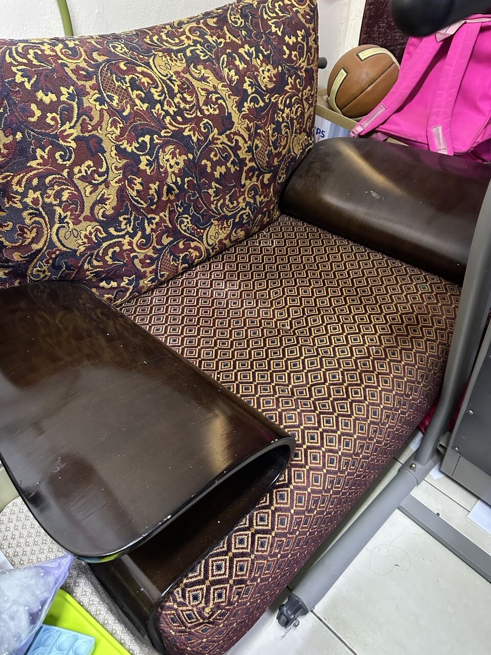 Khobar, Free Items, Used Sofa Set (100% Wood & Metal Frame, Made In Malaysia) For Free Sale