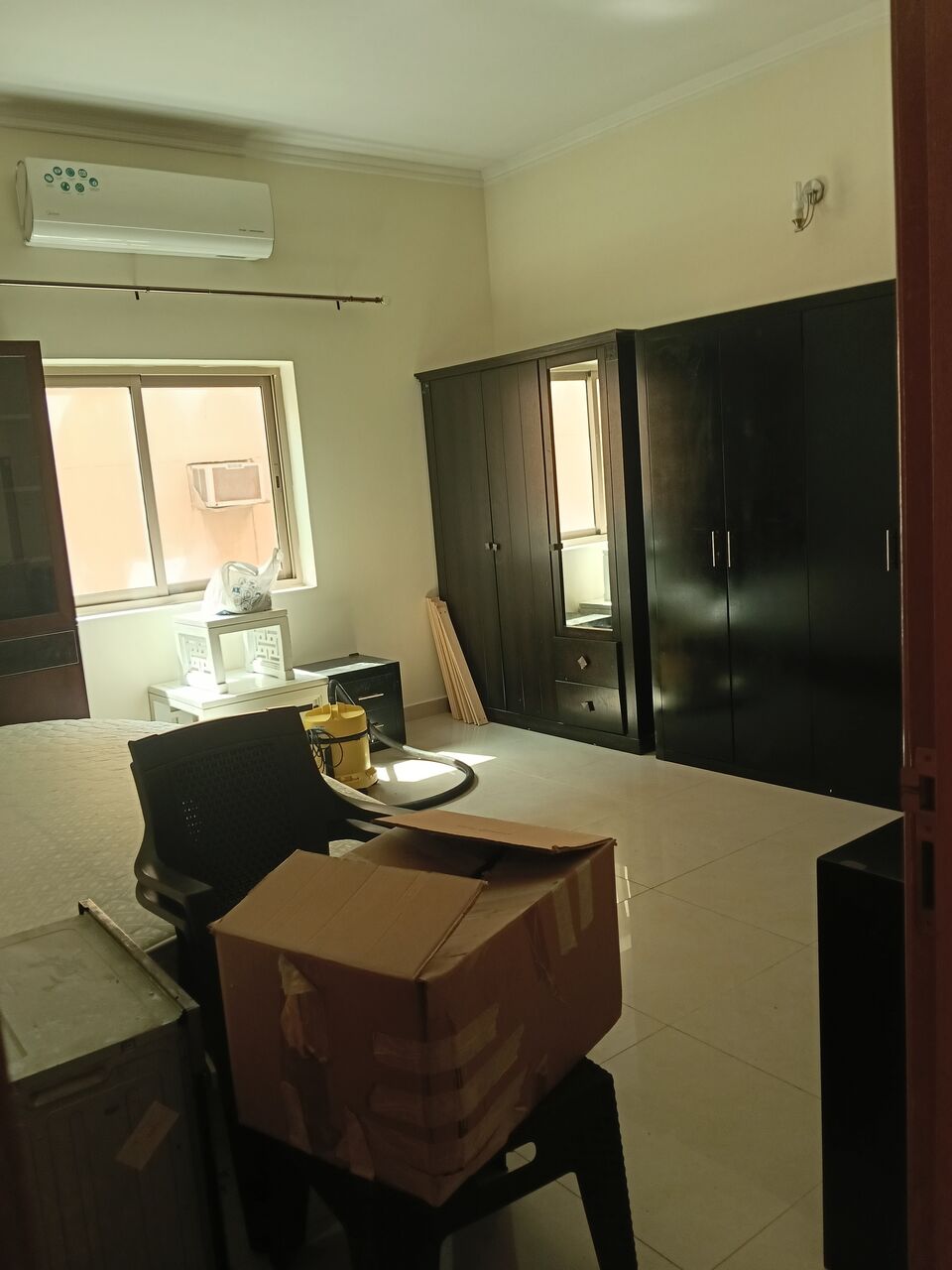 Zinj, Apartments, Flats, Houses & Villas, BHD 300/month,  2 BR,  2 Bedroom Semi Furnished Flat For Rent Without Ewa