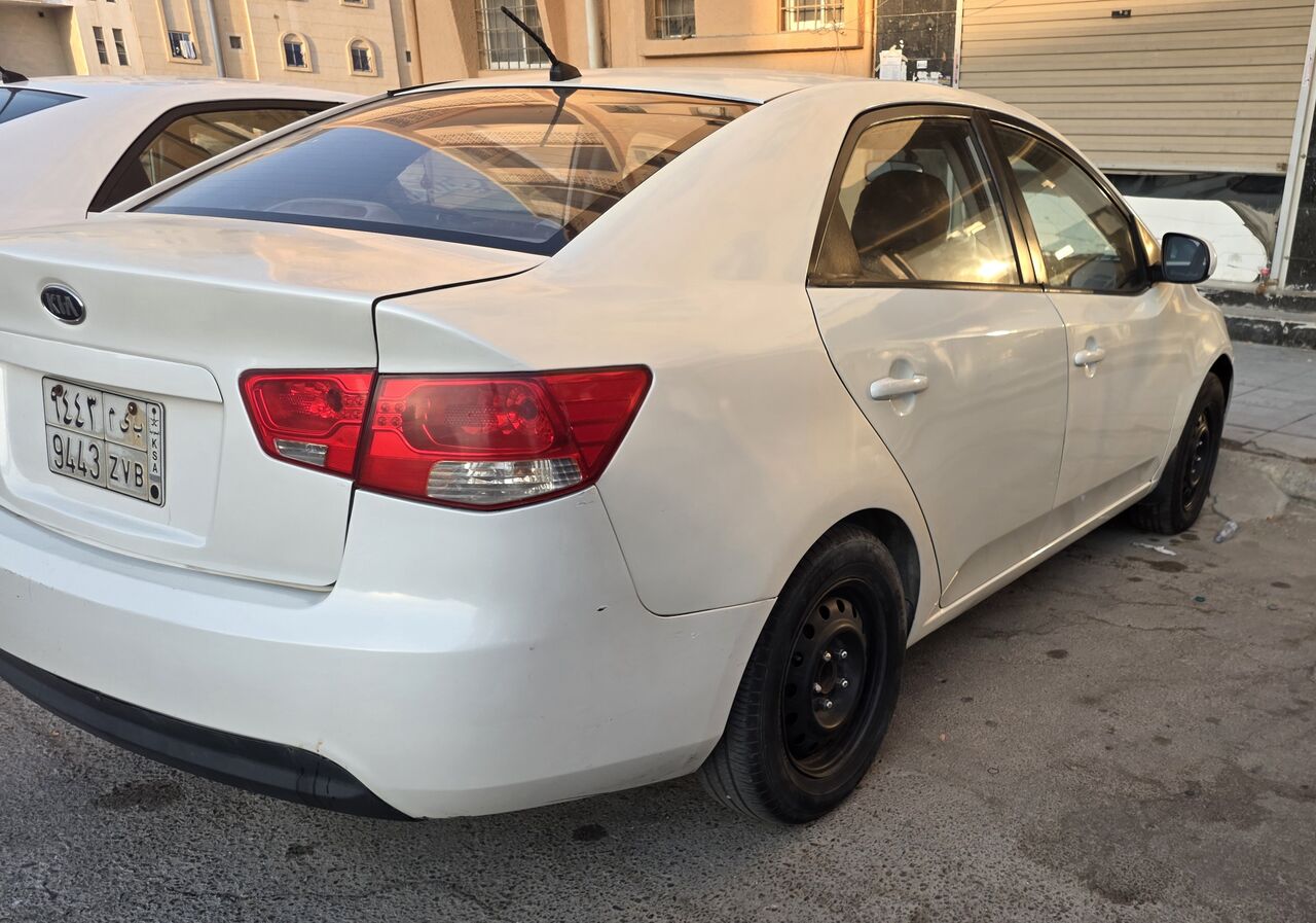 Al Adama, Vehicles, Cars & Trucks , SAR 14000,  Kia Cerato,  2013,  Automatic,  336000 KM,  , , 336k Odour, Fair Condition
