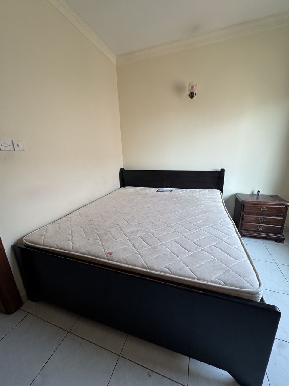 Manama, Furniture, BHD 80,  King Size Bed With Mattress/side Table/book/shelvestea Table