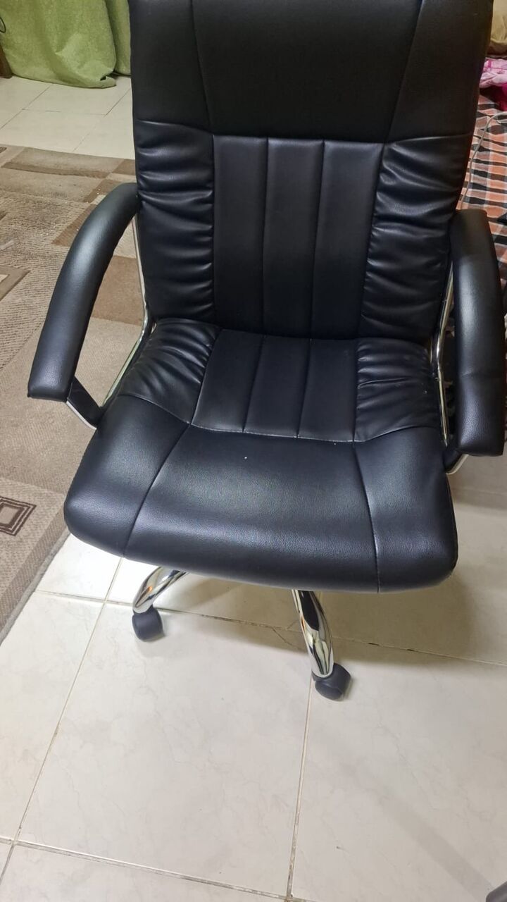 Dammam, Furniture, SAR 900,  ALMOST NEW OFFICE FURNITURES ALL ITEMS 900 SAR - WHATSAPP ONLY 0542627547