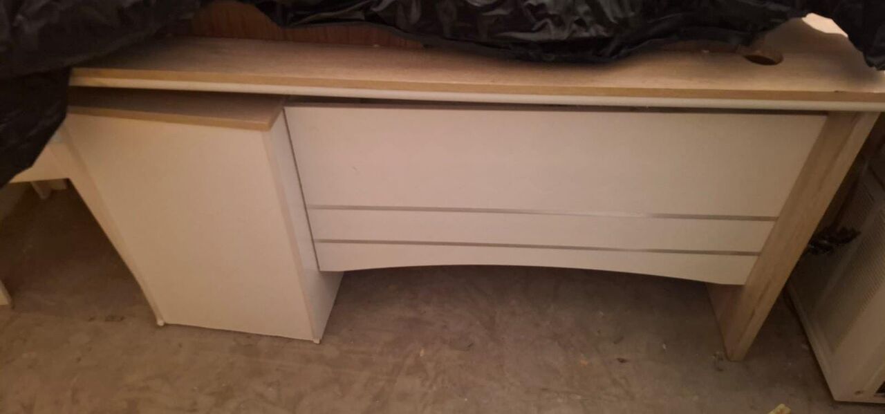 Dammam, Furniture, SAR 900,  ALMOST NEW OFFICE FURNITURES ALL ITEMS 900 SAR - WHATSAPP ONLY 0542627547