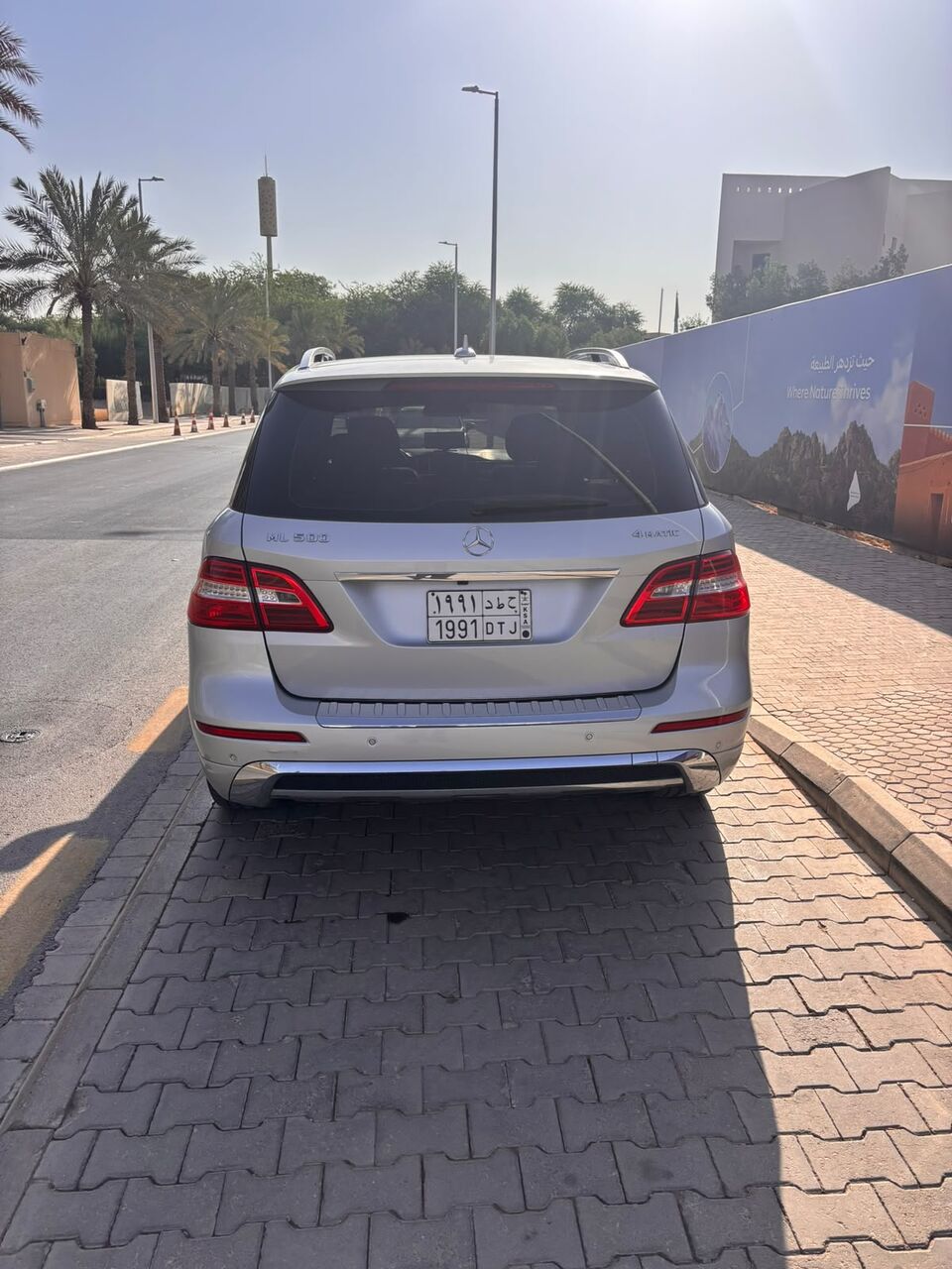 Riyadh, Vehicles, Cars & Trucks , SAR 65000,  Mercedes-Benz ML 350 4MATIC,  2014,  Manual,  140500 KM,    &ndash; AMG Line &ndash; Silver &ndash; 140,000 Km